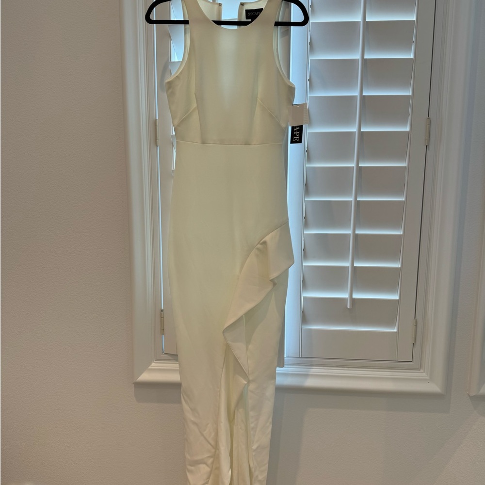 XSCAPE Elegant White Sleeveless Dress